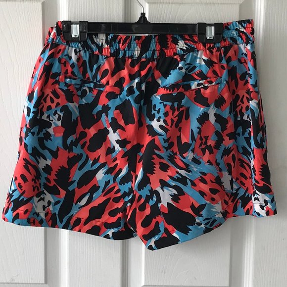 Colourful Printed Shorts by Walter Baker - Picture 2 of 2